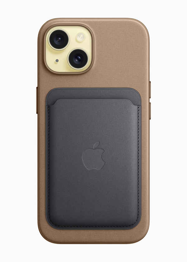 Apple-2030-FineWoven-iPhone-case-and-wallet-230912_inline.jpg.large.jpg