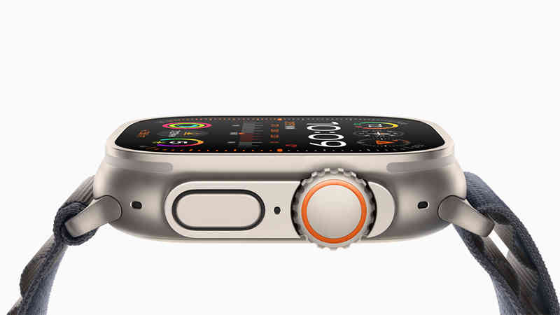 Apple-Watch-Ultra-2-side-button-Digital-Crown-230912_Full-Bleed-Image.jpg.large.jpg