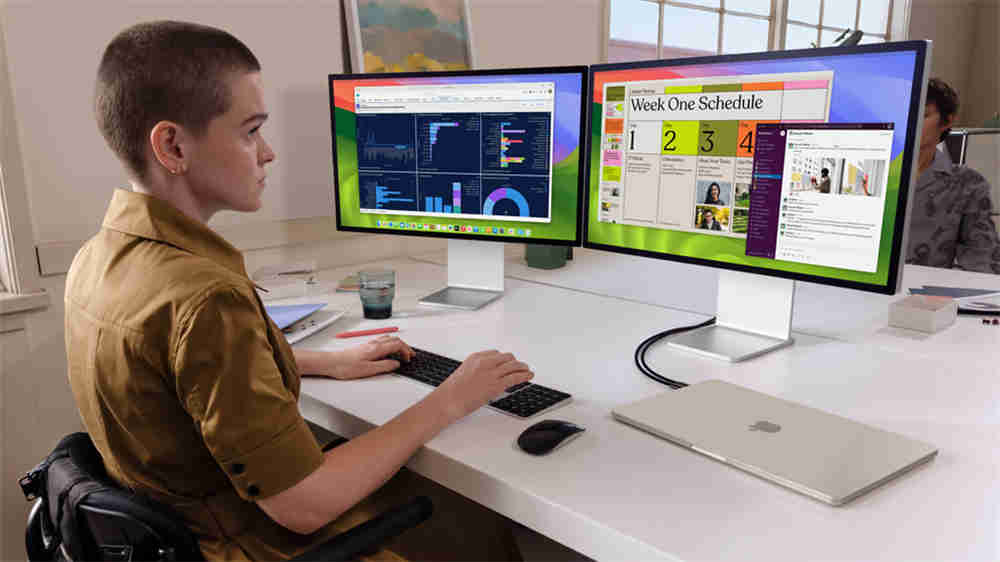 Apple-MacBook-Air-lifestyle-display-support-240304_big.jpg.large.jpg
