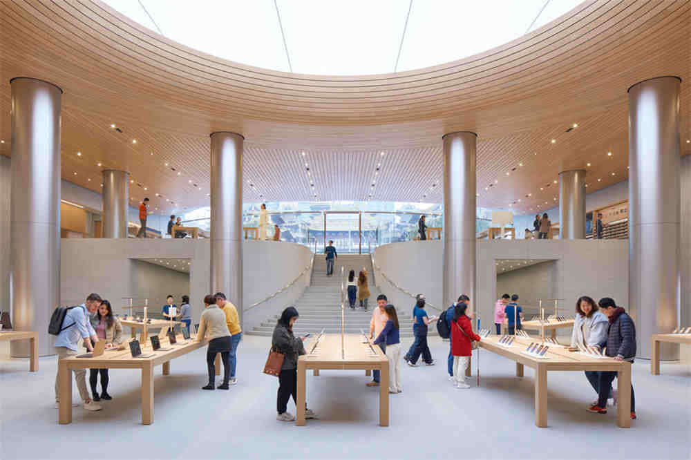 Apple-Jinr-stairs_big.jpg