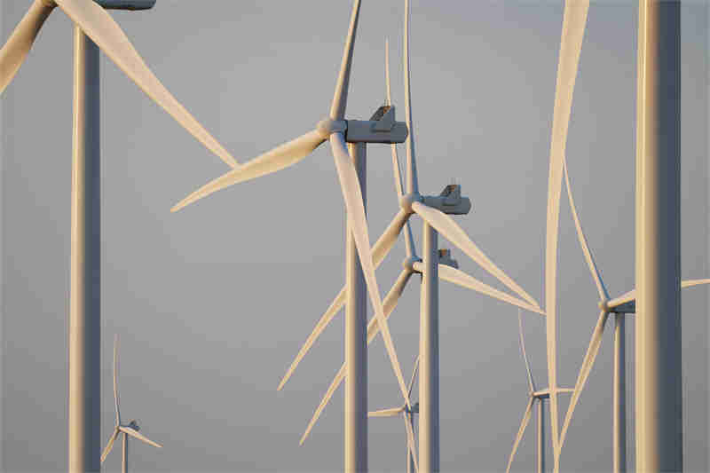 Apple-environmental-innovations-wind-turbines_big.jpg.large.jpg